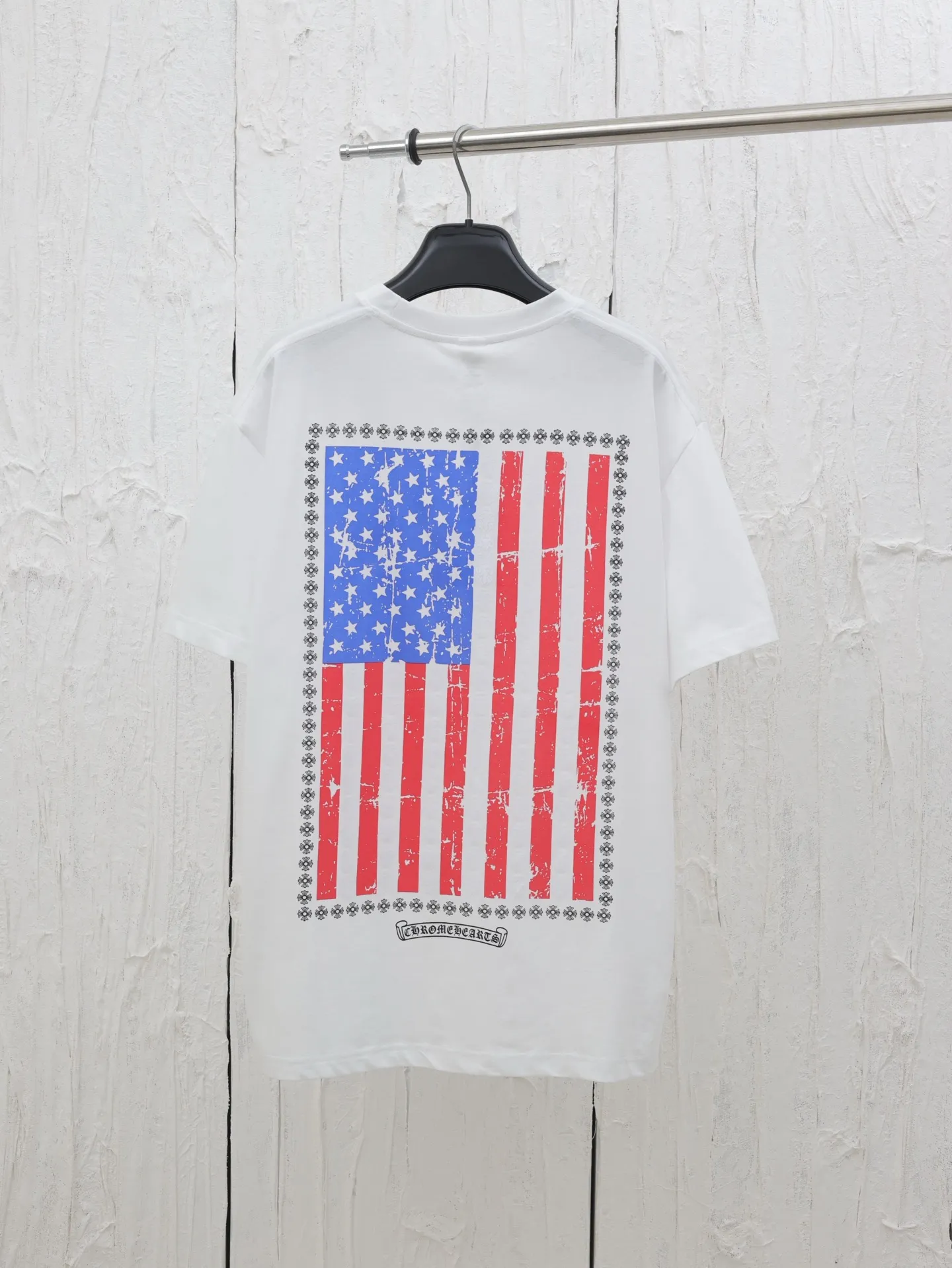 🅿️290 Chrome hearts*/Chrome Hearts 25 new flag rolled short-sleeved T-shirt. The fabric is made of 26 weave 200 grams of cotton. The printing uses a variety of printing techniques. Customized accessories Size: S/M/L